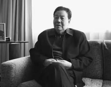新疆维吾尔自治区党委原副书记、新疆生产建设兵团原司令员金云辉逝世