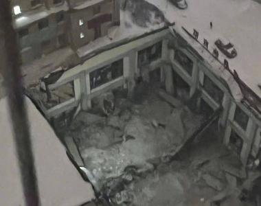 黑龙江一体育馆突发坍塌事故，已致3人遇难！俱乐部负责人被警方控制！当地居民：以前没见过这时节下这么大雪…
