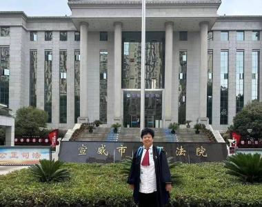 律师手机被扣突发疾病，云南高院回应！