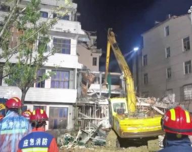 温州永嘉县民房坍塌已致3人遇难，1人仍在全力搜救中