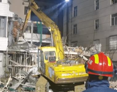 最新！温州永嘉一4层民房垮塌：已搜寻出3名被困人员，均无生命体征！