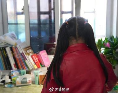 6岁女孩横店当童漂4个月赚250元，网友：不上学吗？