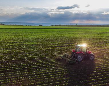 农业农村部：研究高标准农田水利设施使用收费制度和损毁补偿制度