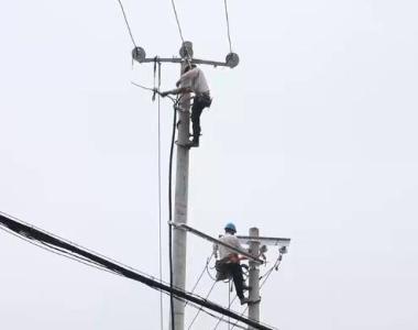 国家电网全力开展抢修复电工作 受灾地区电力设施加速恢复