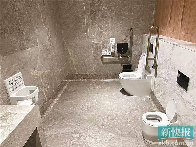 儿童设施大人尺寸 建设标准缺乏 广州解决未成年人如厕难仍有短板