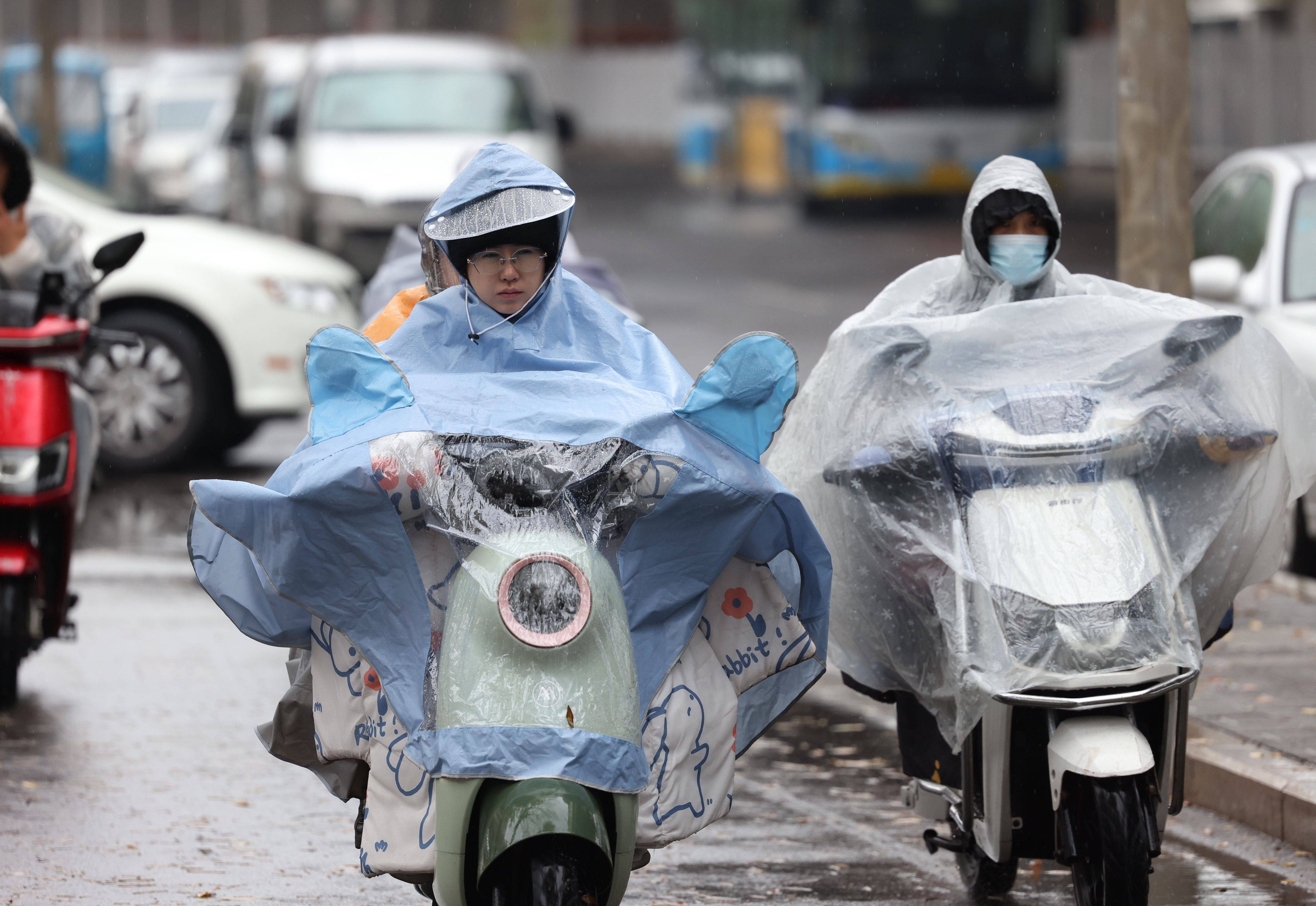 新闻多一度 | 暴雪寒潮等四预警齐发 寒冬将至你准备好了吗？