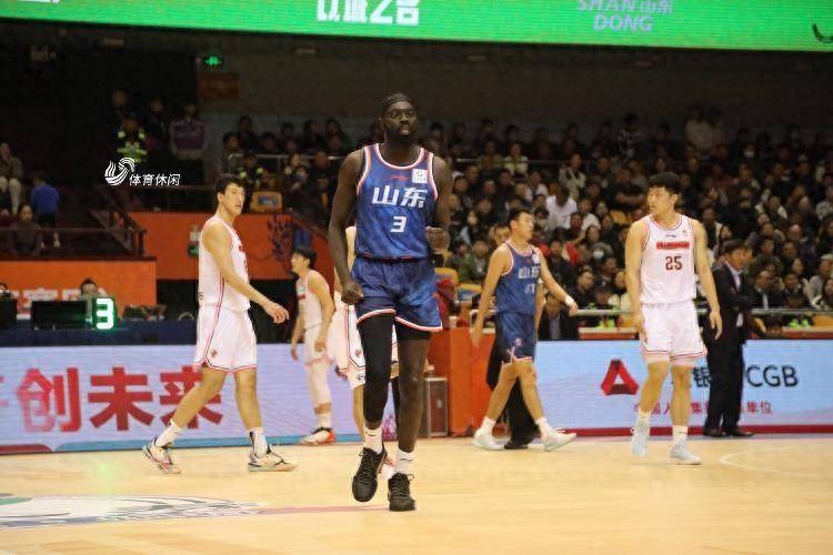 沙约克31分6篮板，山东男篮112-88主场力克广东男篮