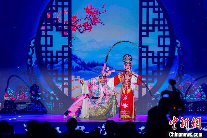 安徽举办国际文化旅游节 百余家境外旅行商寻机“大黄山”