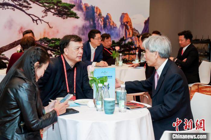 安徽举办国际文化旅游节 百余家境外旅行商寻机“大黄山”