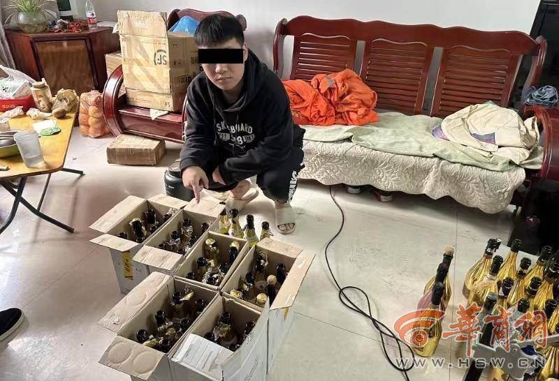 西安一对兄弟将20元酒注入“黑桃A”中标价300元售卖 半年获利13万余元已被拘留