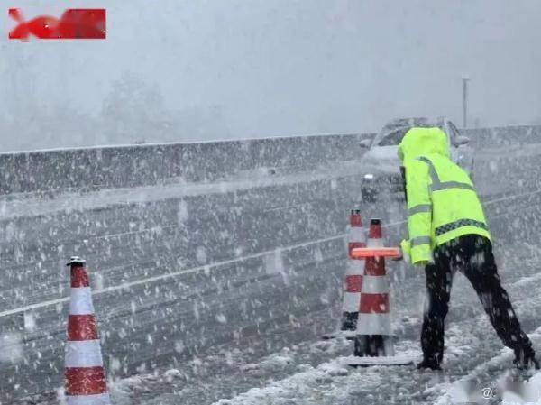 雷暴中西安迎来今冬暴雪级初雪！相关部门：实属罕见