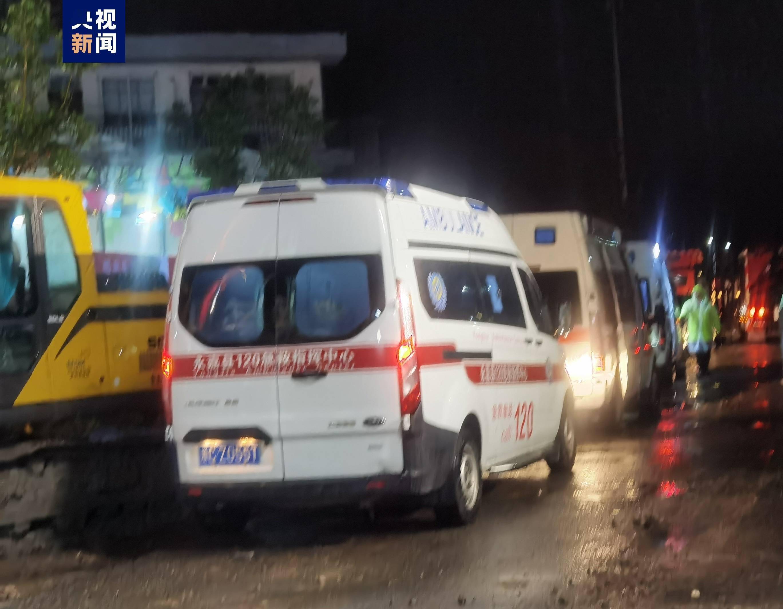 突发！浙江温州一处楼房垮塌，有人员被困，救援进行中