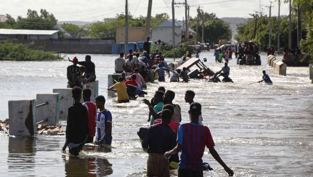 索马里持续暴雨引发洪水已致42人死亡