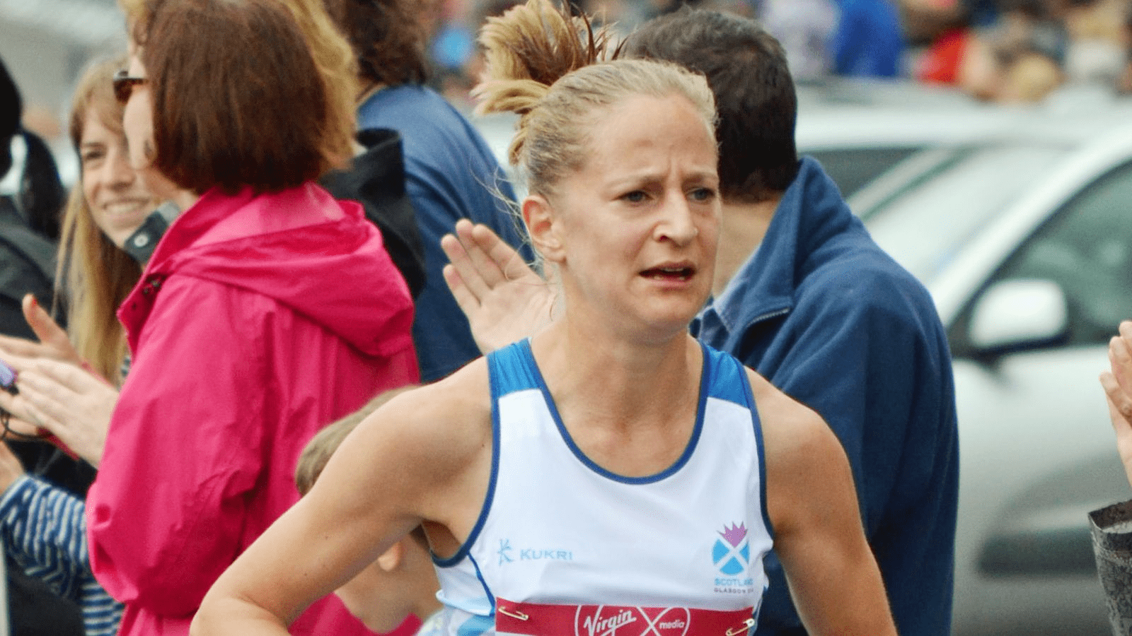 跑马拉松中途竟搭车！47岁苏格兰女运动员被禁赛一年