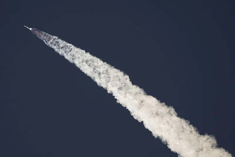 SpaceX星舰第二次发射失败 美国载人登月计划或受影响