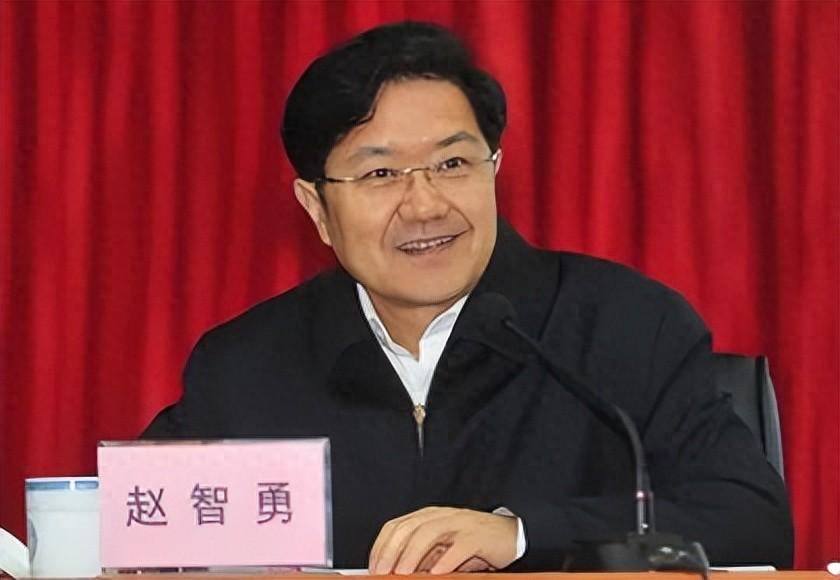 从江西省委常委、秘书长被降至科员9年后，68岁赵智勇再度被查